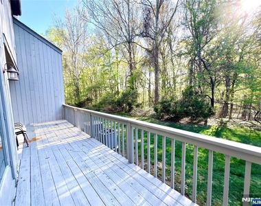 610 Glasmere - Photo Thumbnail 25