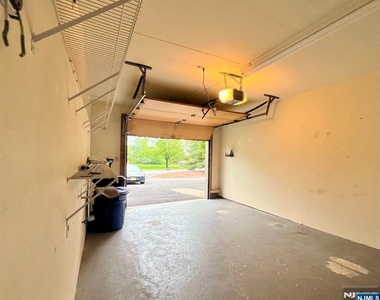 610 Glasmere - Photo Thumbnail 31