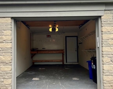 610 Glasmere - Photo Thumbnail 32