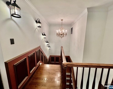 610 Glasmere - Photo Thumbnail 43