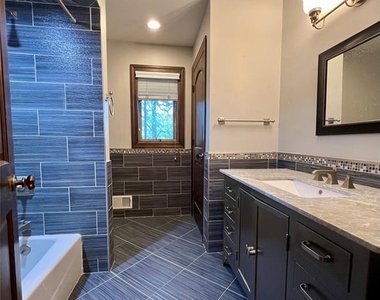 610 Glasmere - Photo Thumbnail 12