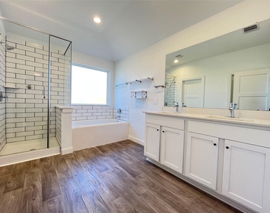 14206 Black Canyon Lane - Photo Thumbnail 9