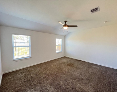 14206 Black Canyon Lane - Photo Thumbnail 12