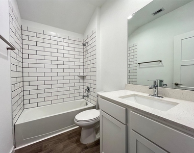 14206 Black Canyon Lane - Photo Thumbnail 8