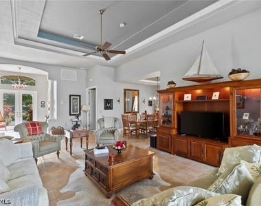 4924 Sedgewood Lane - Photo Thumbnail 19