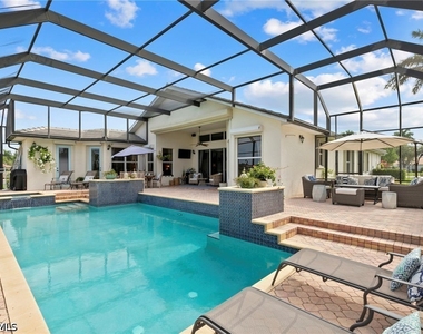4924 Sedgewood Lane - Photo Thumbnail 7