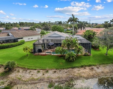 4924 Sedgewood Lane - Photo Thumbnail 10