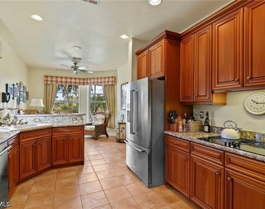 4924 Sedgewood Lane - Photo Thumbnail 22