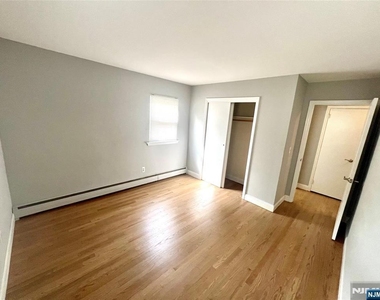 15-1 Spruce - Photo Thumbnail 6