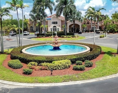 9025 Colby Drive - Photo Thumbnail 3
