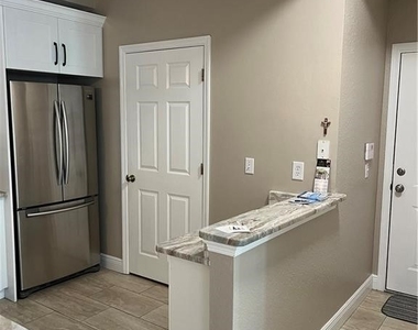 9025 Colby Drive - Photo Thumbnail 8