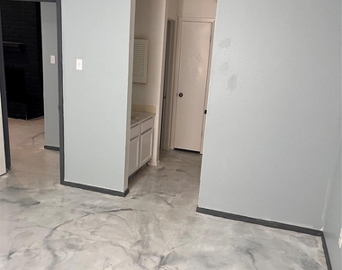 16631 Gold Ridge Lane - Photo Thumbnail 8