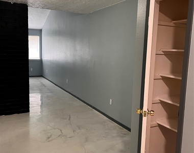 16631 Gold Ridge Lane - Photo Thumbnail 4