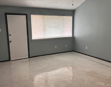 16631 Gold Ridge Lane - Photo Thumbnail 14