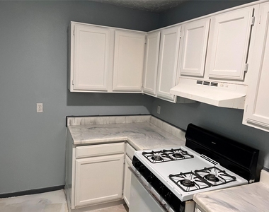 16631 Gold Ridge Lane - Photo Thumbnail 3