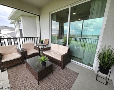 5807 Double Eagle Circle - Photo Thumbnail 1