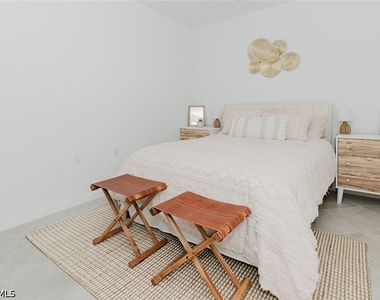5445 Double Eagle Circle - Photo Thumbnail 11