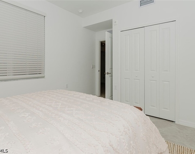 5445 Double Eagle Circle - Photo Thumbnail 6