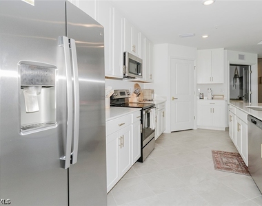 5445 Double Eagle Circle - Photo Thumbnail 4