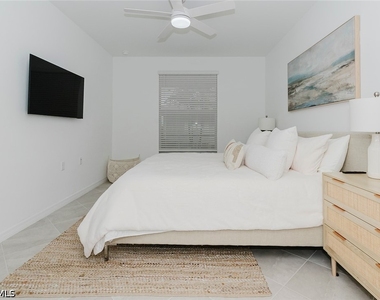5445 Double Eagle Circle - Photo Thumbnail 8
