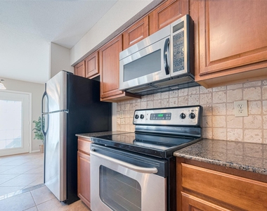 2211 S Kirkwood Road - Photo Thumbnail 16