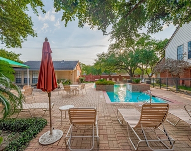 2211 S Kirkwood Road - Photo Thumbnail 38
