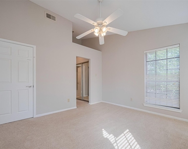 2211 S Kirkwood Road - Photo Thumbnail 22