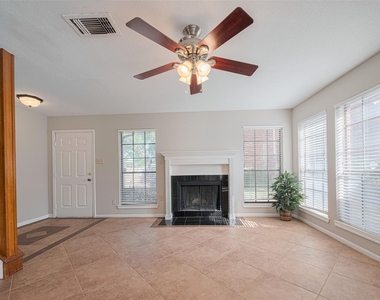 2211 S Kirkwood Road - Photo Thumbnail 12