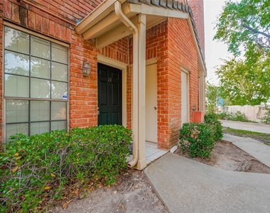 2211 S Kirkwood Road - Photo Thumbnail 2