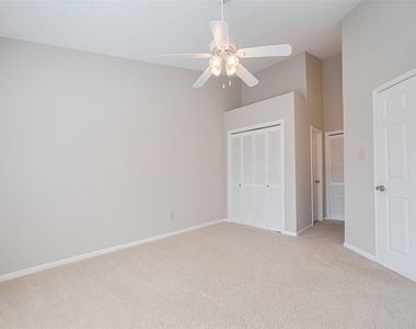 2211 S Kirkwood Road - Photo Thumbnail 28