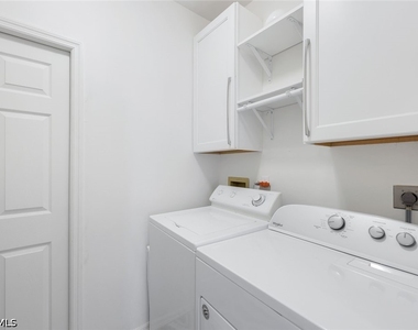 437 Wiggins Lake Court - Photo Thumbnail 15