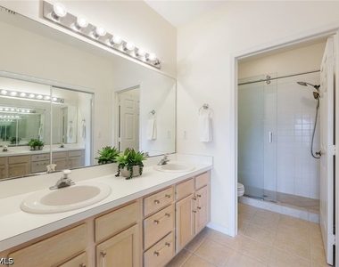437 Wiggins Lake Court - Photo Thumbnail 12