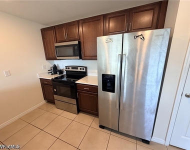 513 Ella Jean Pl - Photo Thumbnail 19