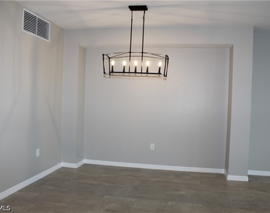 5661 Melbourne Court - Photo Thumbnail 35