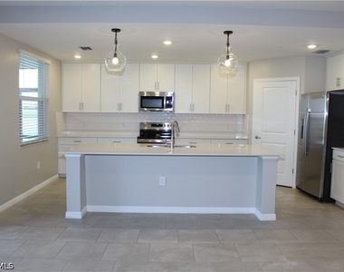 5661 Melbourne Court - Photo Thumbnail 29