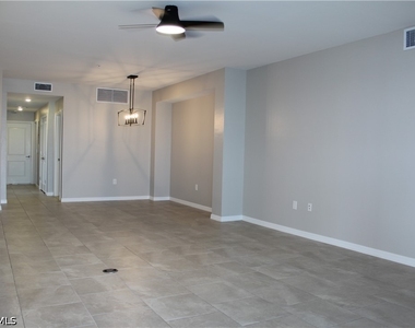 5661 Melbourne Court - Photo Thumbnail 33