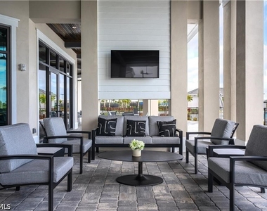 5661 Melbourne Court - Photo Thumbnail 21