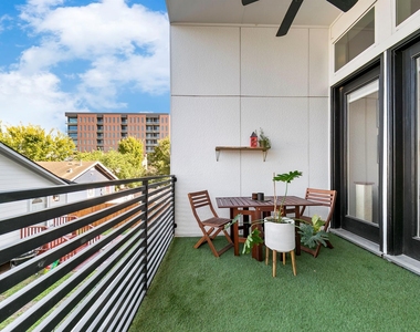2412 Canal Street - Photo Thumbnail 4