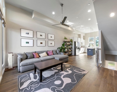 2412 Canal Street - Photo Thumbnail 1
