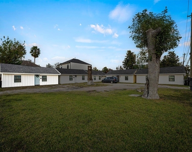 7303 Market Street - Photo Thumbnail 16