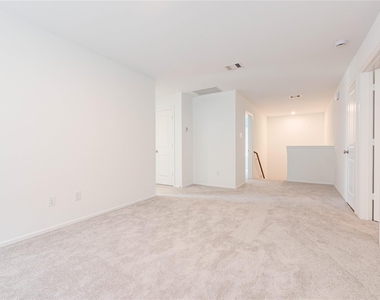1496 Twilight Green Drive - Photo Thumbnail 17
