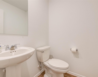 1496 Twilight Green Drive - Photo Thumbnail 5