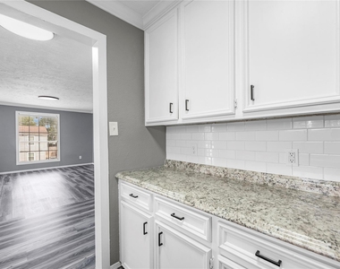 502 Frawley Street - Photo Thumbnail 9