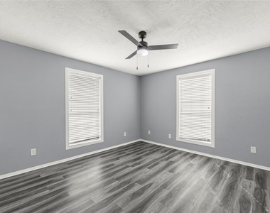 502 Frawley Street - Photo Thumbnail 10