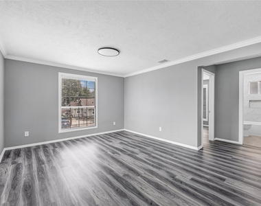 502 Frawley Street - Photo Thumbnail 2