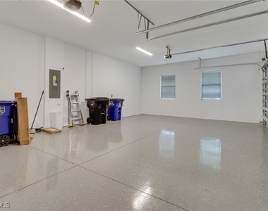 17302 Blue Sapphire Drive - Photo Thumbnail 32