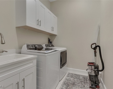 17302 Blue Sapphire Drive - Photo Thumbnail 31