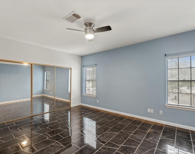 3124 Holly Hall Street - Photo Thumbnail 12