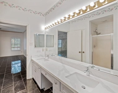 3124 Holly Hall Street - Photo Thumbnail 10