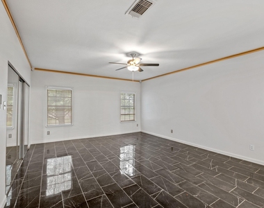 3124 Holly Hall Street - Photo Thumbnail 6